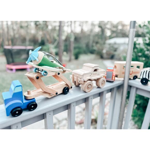 Huge Lot 40pc Wooden Toy Cars Plane Trucks melissa and doug - Picture 6 of 8